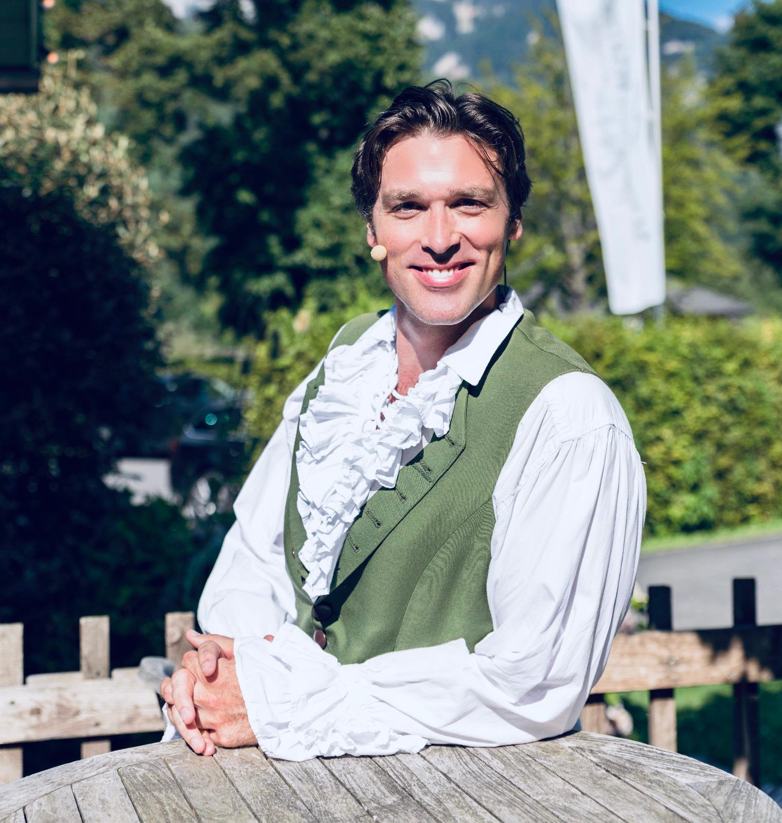 Silvio Reichenau Tisch